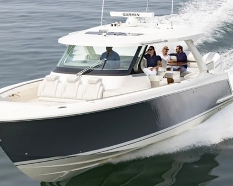 Private Yacht Charter to Crab Island from Niceville