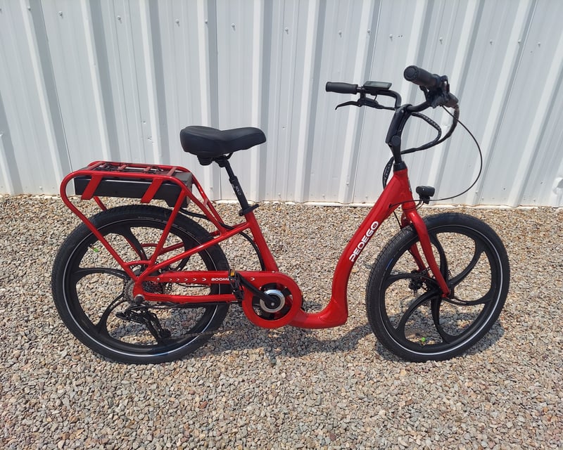 Ultra-Low Step-Thru E-Bike Rental in Moab
