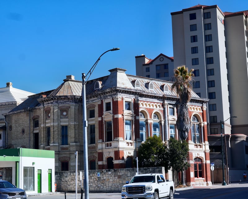 3-Hour San Antonio Cultural & Heritage Tour