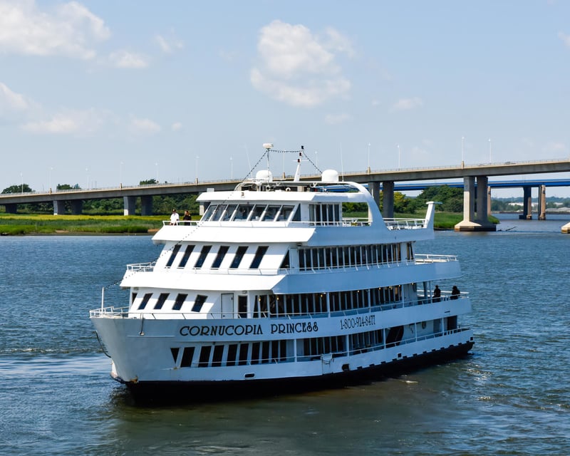 4-Course Dinner Cruise in Perth Amboy, NJ