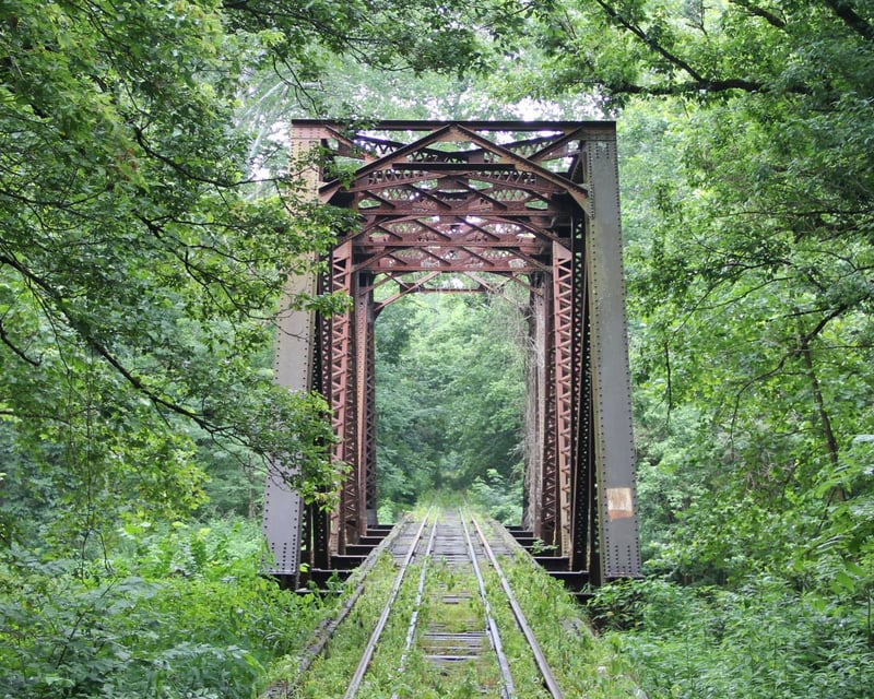 Scenic Glass Rock Spur Train Ride in Mt Perry, Ohio