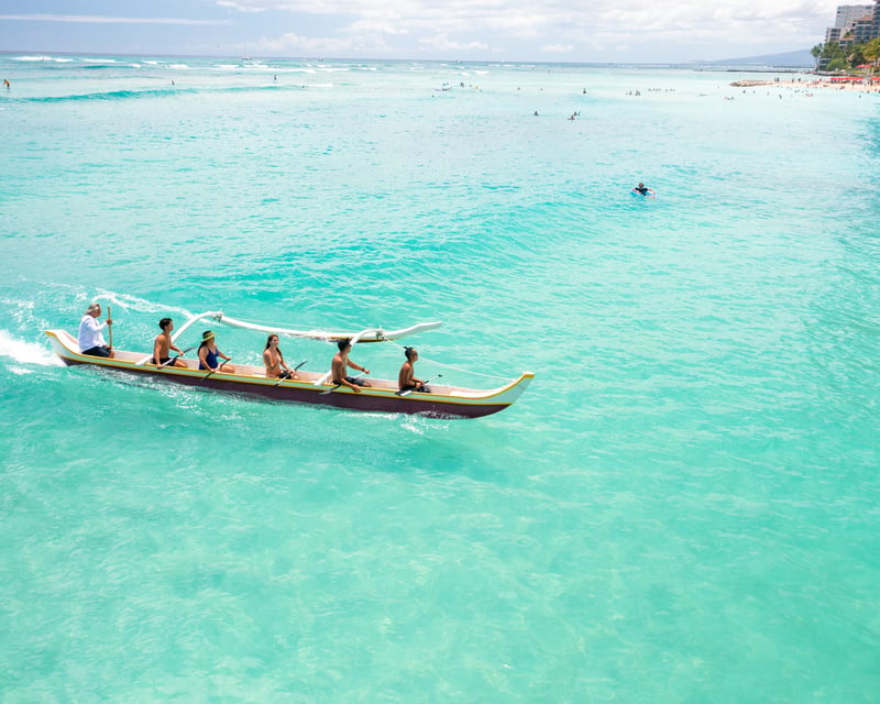 Waikīkī Outrigger Canoe Surfing Charter