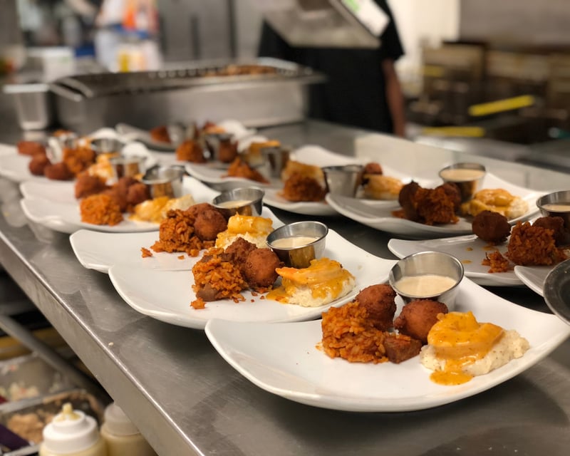 Lowcountry Food & History Tour Around Charleston City Market