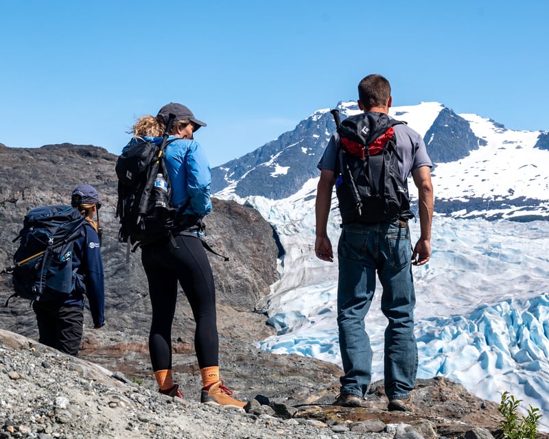 Guided 6-Hour Mendenhall Glacier View Hike