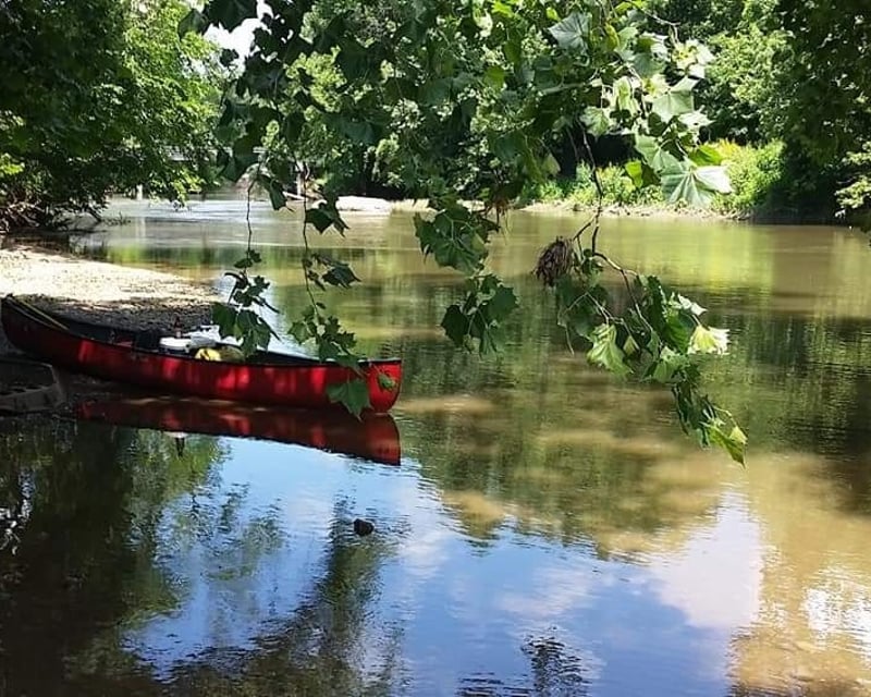 Canoe Trips in Springfield Up to 16 Miles