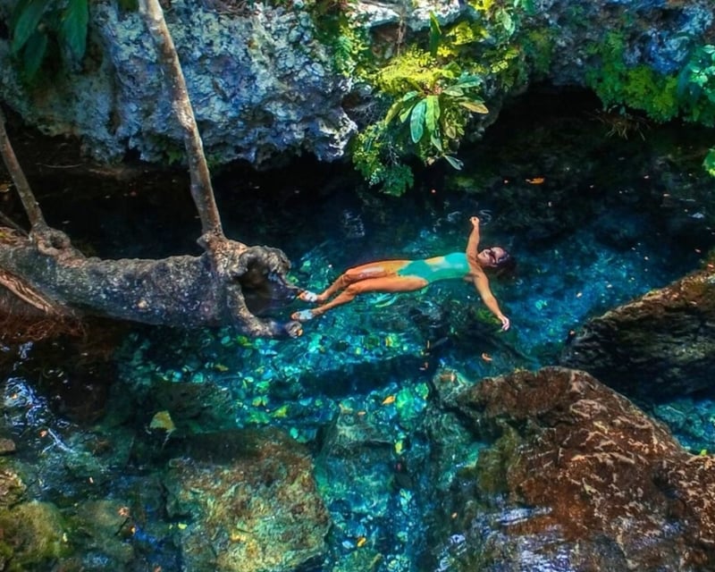 Hidden Cave & Tropical Spring Tour from San Juan