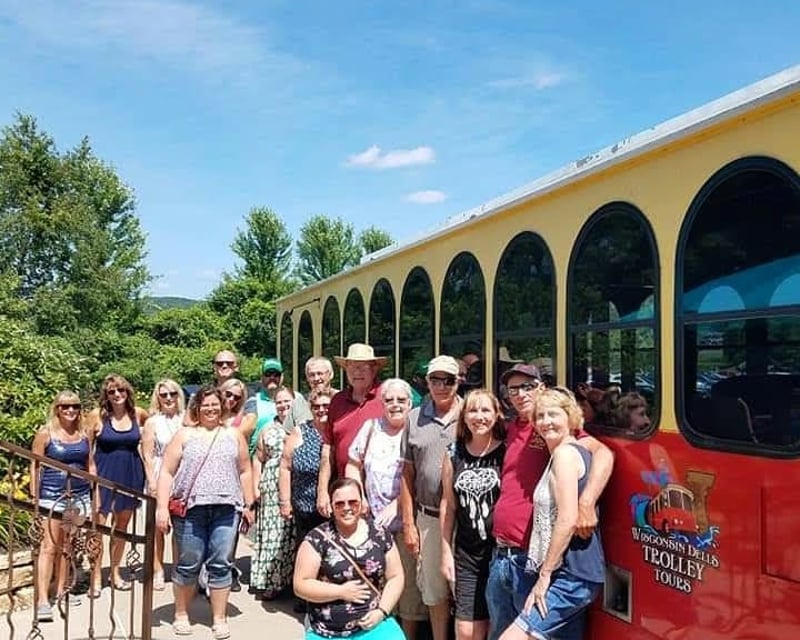 3-Winery Wine Tasting Trolley Tour in Wisconsin Dells