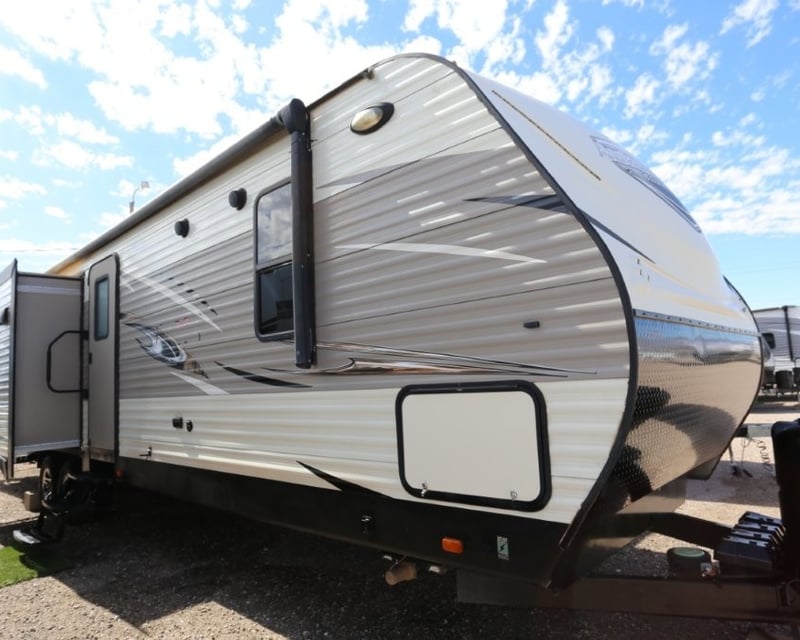 2-Bedroom RV Trailer Rental in Lake Havasu City