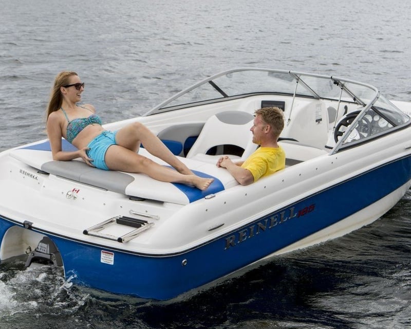 18' Open Bow Boat Rental in South Lake Tahoe