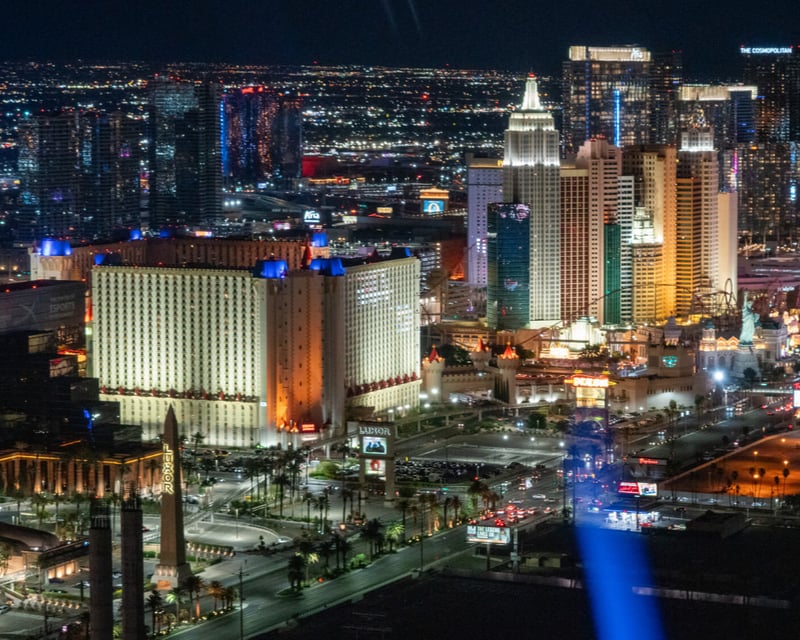 Night Helicopter Flight & Food Tour on the Las Vegas Strip