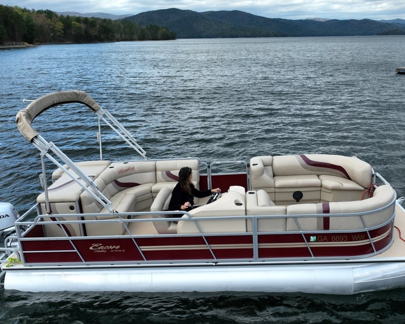 Lake Jocassee & Lake Keowee Pontoon Rental