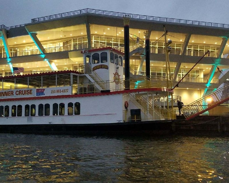 Sunset Dinner Cruise in Mobile