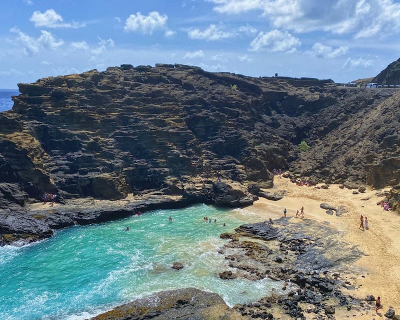 Small-Group Diamond Head Hike & Oahu North Shore Tour