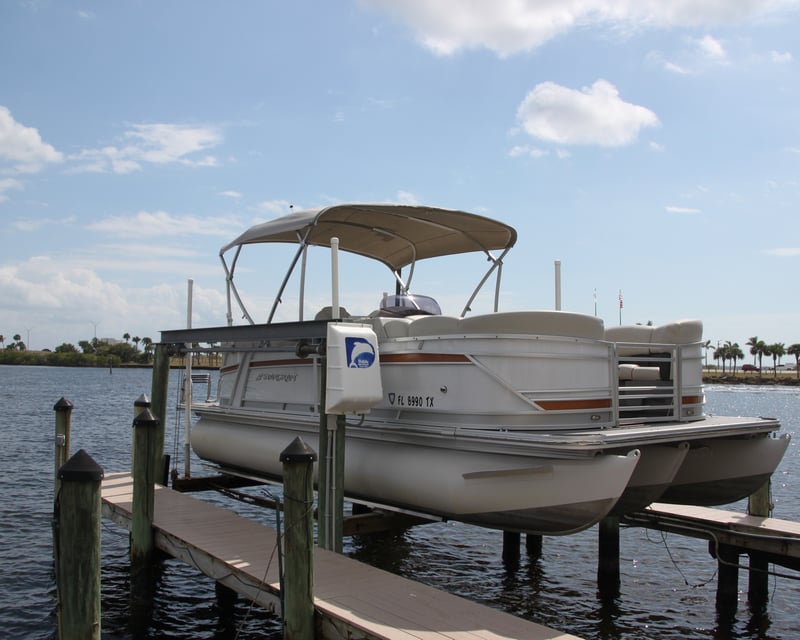 Cape Coral 25' Tritoon Boat Rental