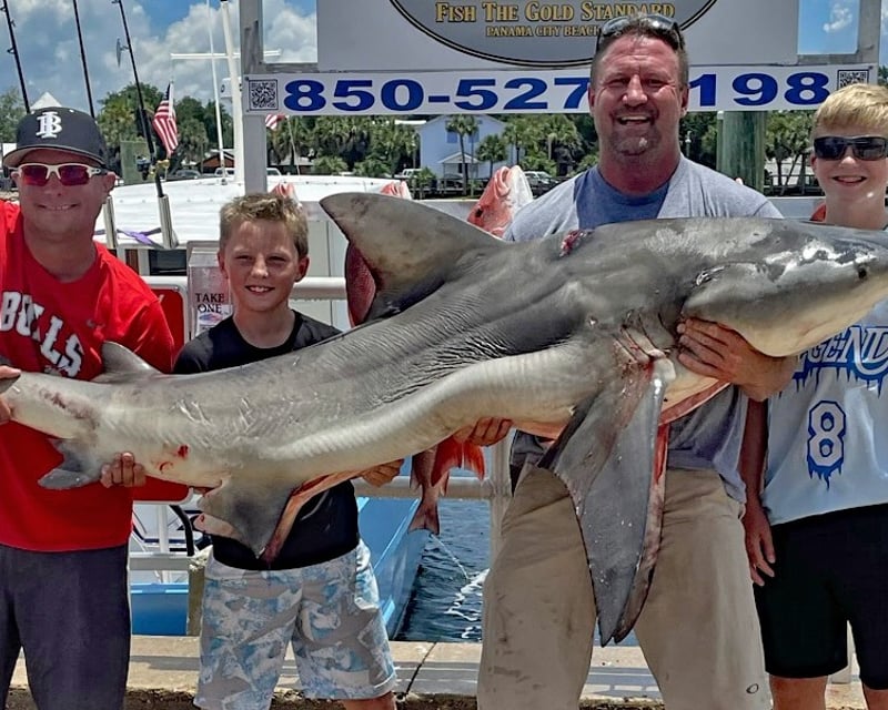 10-Hour Offshore Bottom Fishing Charter