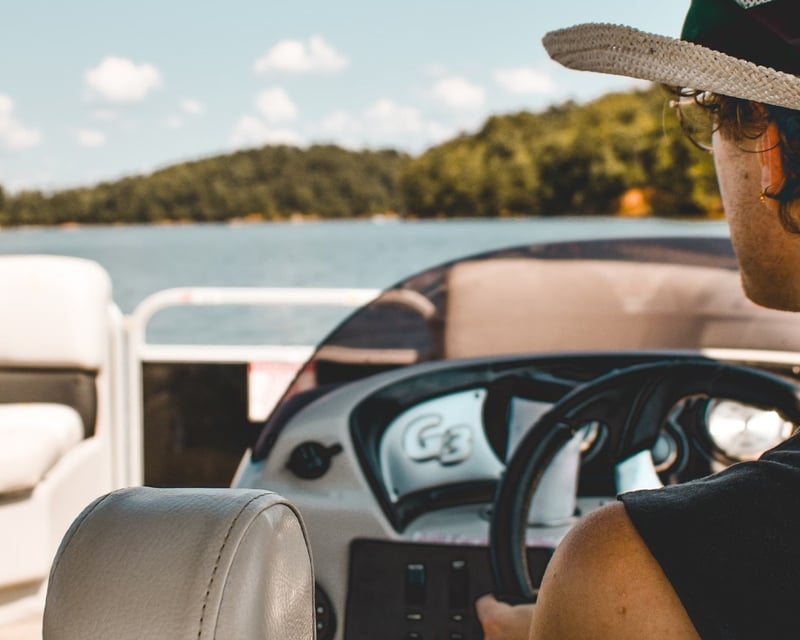 Luxury Pontoon Rental in Roosevelt