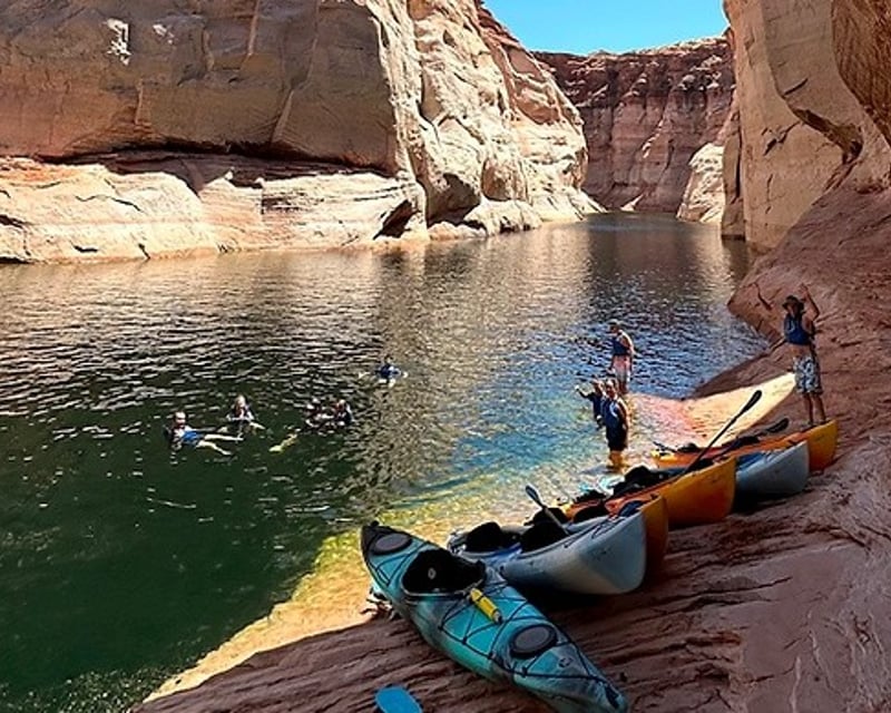 3-Hour Guided Kayak Tour of Antelope Canyon