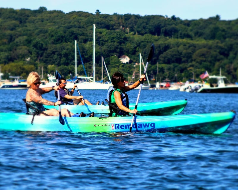 Double Kayak Rental in Oyster Bay