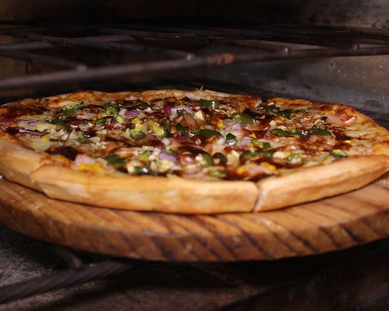 North End Pizza & Cannoli Walking Tour in Boston
