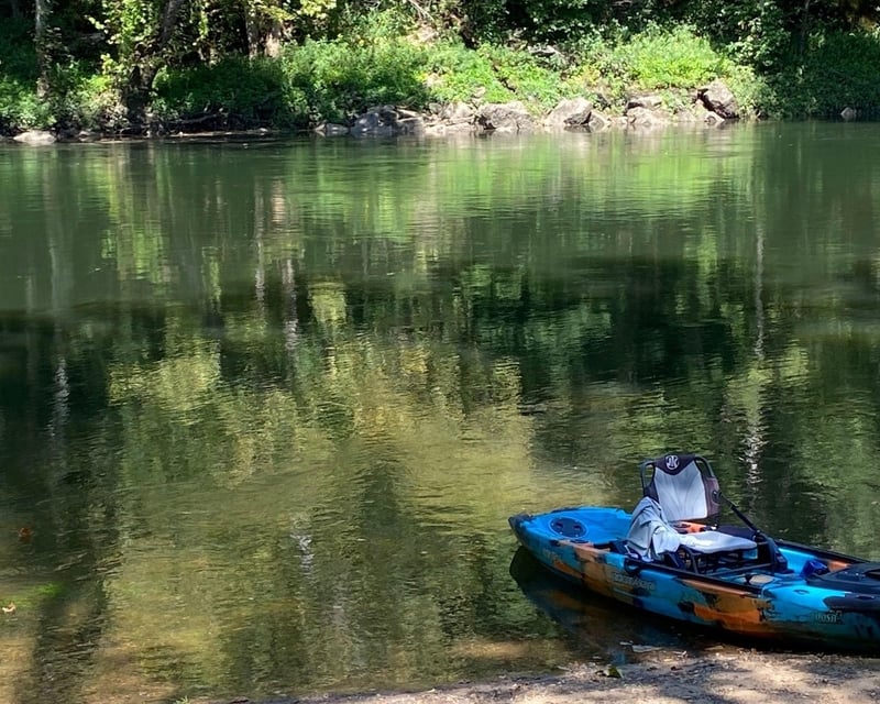 Self-Guided Caney Fork River Kayak & Canoe Rental