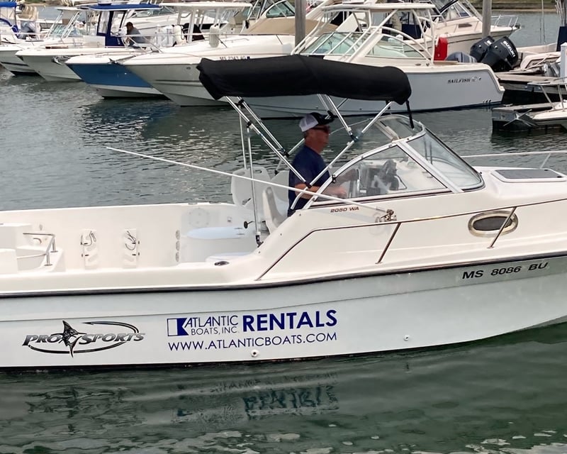 20' Walk-Around Boat Rental in Wareham, MA