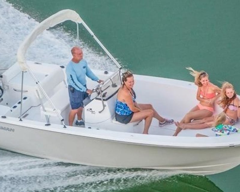 Martha's Vineyard 19' Center Console Boat Rental