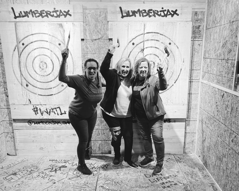 3-Person Axe Throwing Session in Saint Joseph