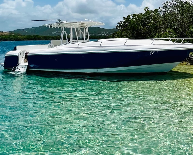 Private 37' Powerboat Snorkel Charter from St. Thomas