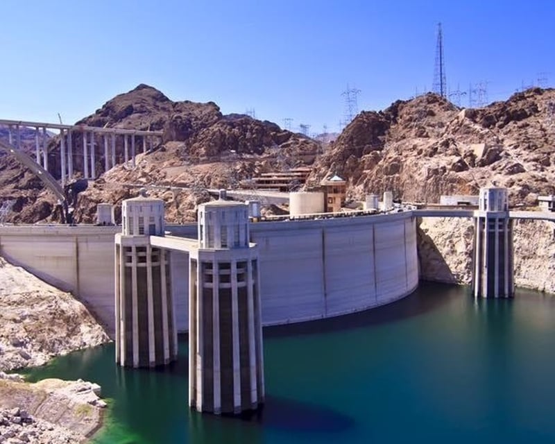 Hoover Dam Top-of-Dam & Powerplant Tour from Las Vegas
