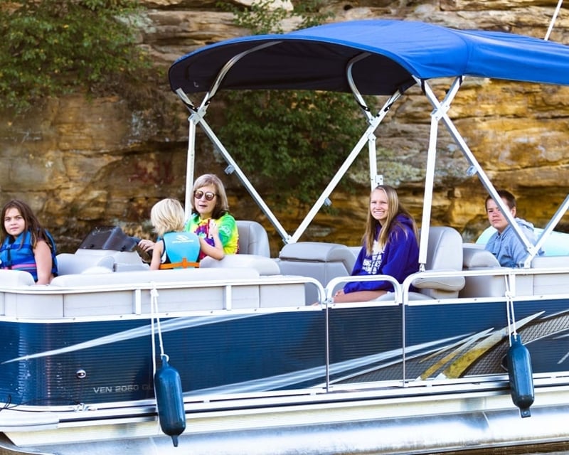 Mirror Lake Pontoon Rental