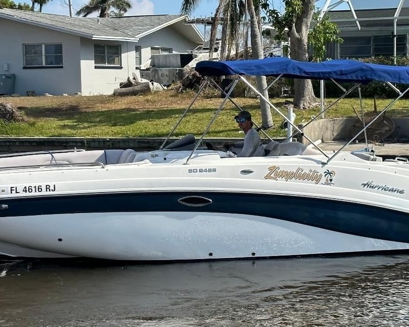 Cape Coral 24' Deck Boat Rental