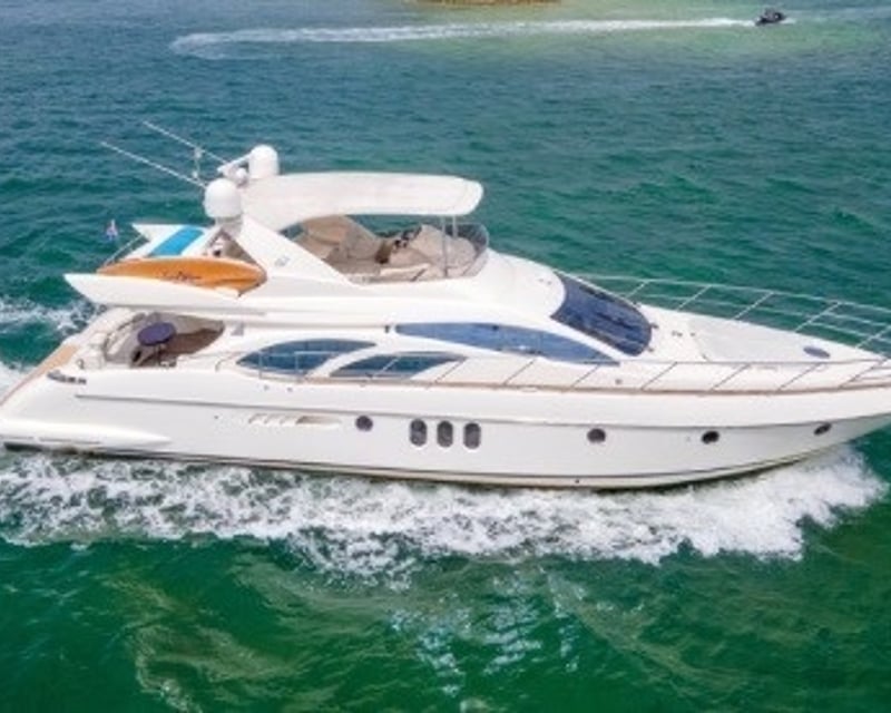 Private Biscayne Bay Yacht Charter in Miami
