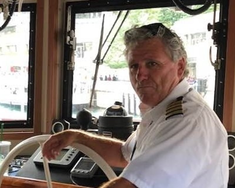 100-Ton Licensed Boat Captain for Hire in Chicago