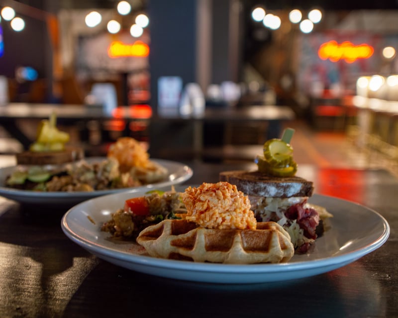 Distillery District Food & History Tour in Lexington
