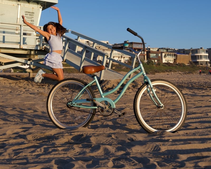 24" Beach Cruiser Rental in Manhattan Beach
