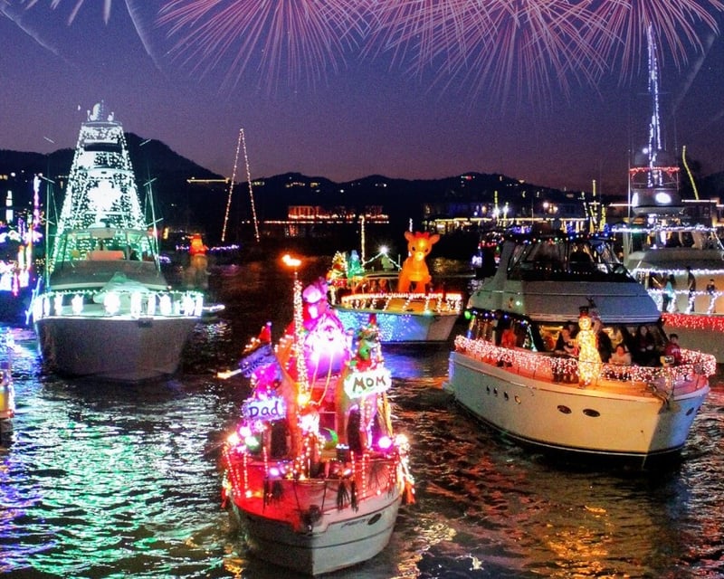 Newport Beach Boat Parade Duffy Cruise With Fire Pit