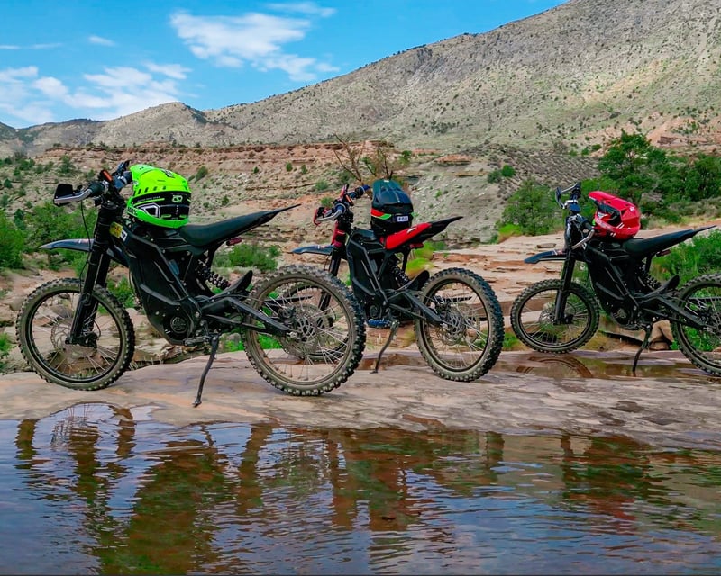 3.5-Hour Toquerville Electric Dirt Bike Tour