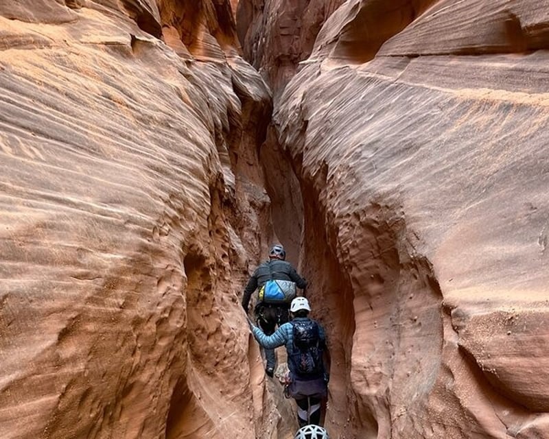 Beginner Egypt Slot Canyon Rappelling Near Escalante