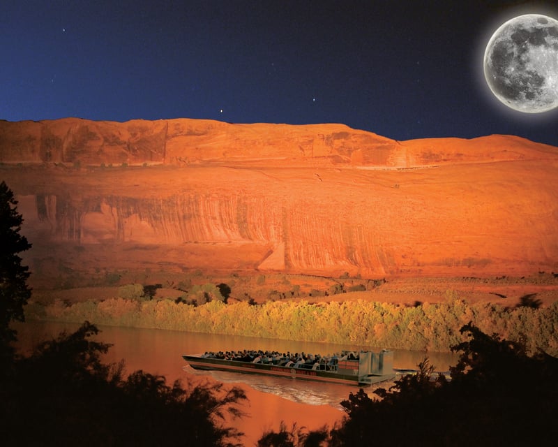 Moab Sound & Light Show Cruise With Dinner