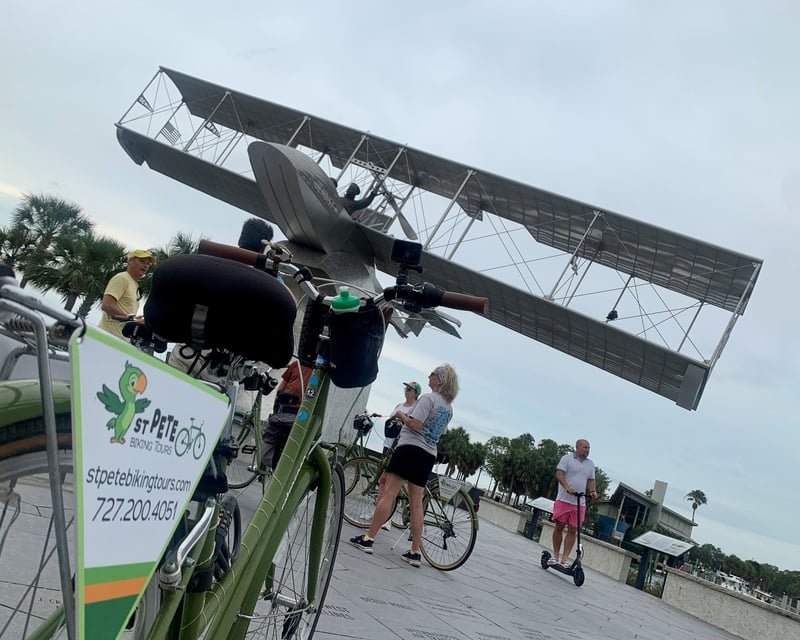 Guided History Bike Tour in St. Petersburg