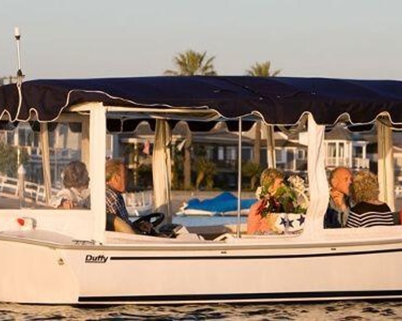 21' Enclosed Duffy Electric Boat Rental in Newport Beach