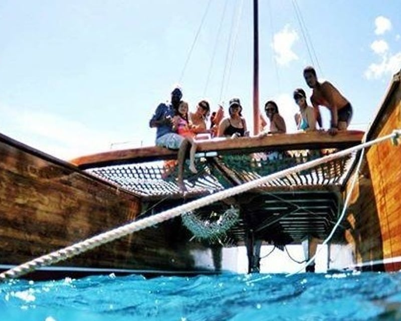 Morning Sail Charter on O'ahu's Kona Coast