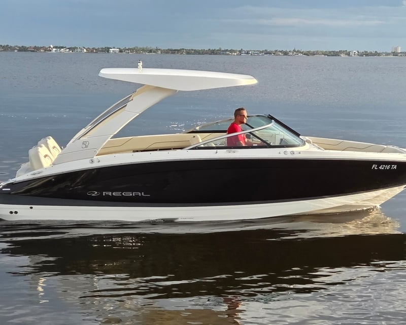 26' Boat Rental with Delivery in Cape Coral