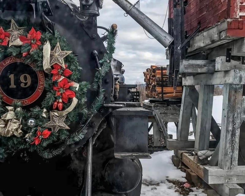 12-Mile Christmas Train Ride in Sumpter Valley
