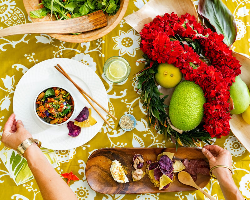 Farm Tour & 100% Kauai-Sourced Dinner in Kilauea