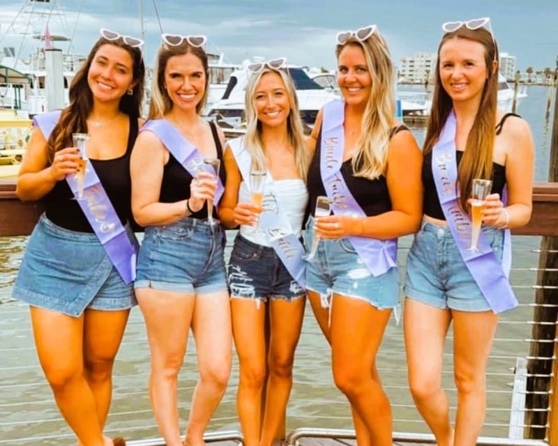Bachelorette Food & Cocktail Tour in Clearwater Beach