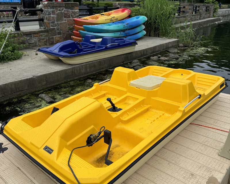 Pedal Boat Rental on Woodcliff Lake in Braddock Park