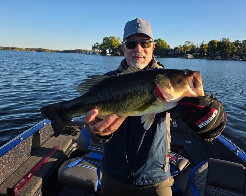 Private Guided Lake Fishing Charter in Spring Park, MN