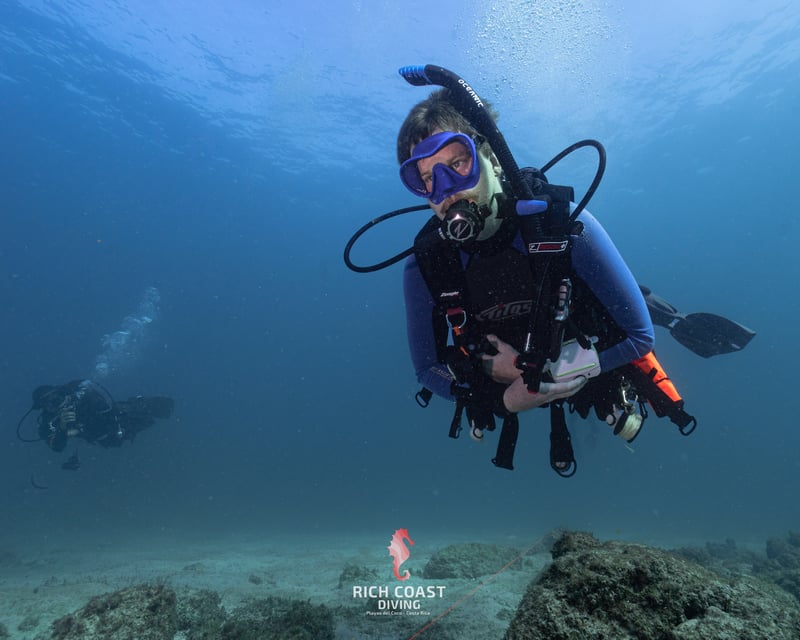 Scuba Refresher Class & 2 Dives in Playas del Coco