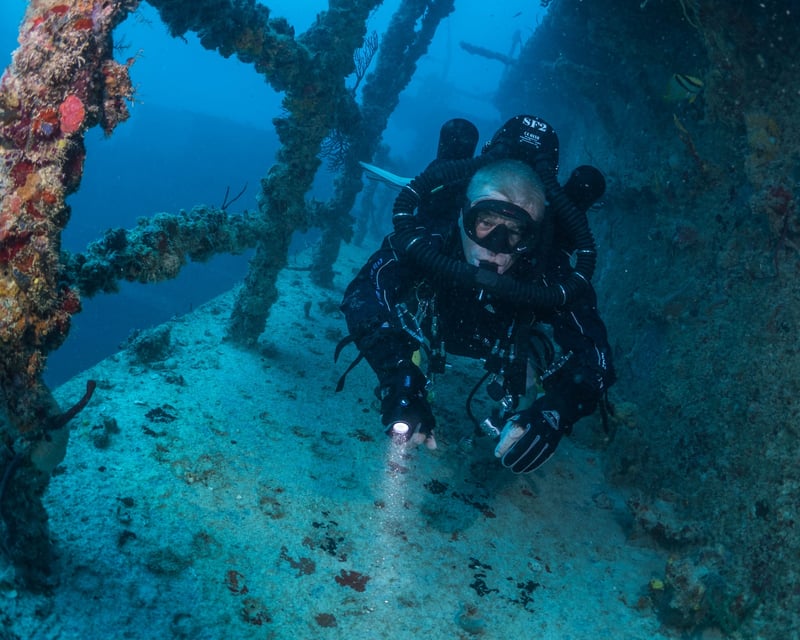 Key Largo Deep Wreck Dive